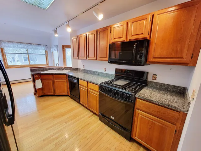 $525,000 | 210 Meadowrun Road, Williston, VT 05495