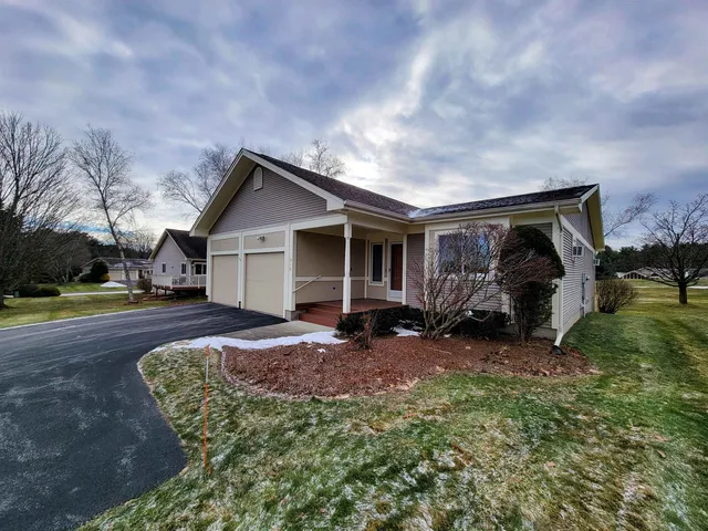 $525,000 | 210 Meadowrun Road, Williston, VT 05495