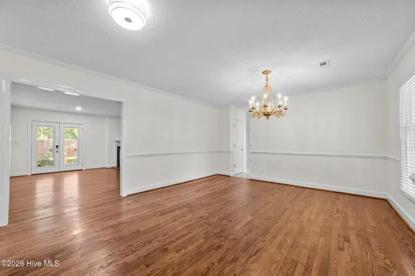 $229,900 | 809 Greenbriar Road, Kinston, NC 28501