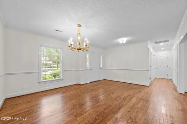 $229,900 | 809 Greenbriar Road, Kinston, NC 28501