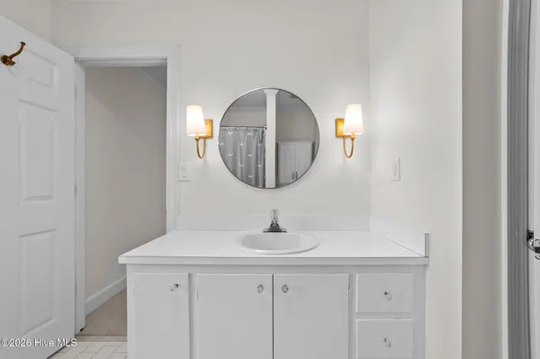 $229,900 | 809 Greenbriar Road, Kinston, NC 28501