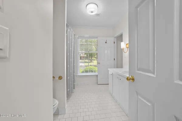 $229,900 | 809 Greenbriar Road, Kinston, NC 28501