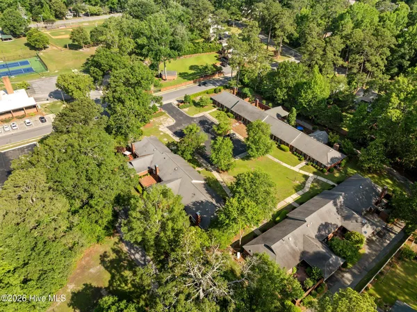 $229,900 | 809 Greenbriar Road, Kinston, NC 28501