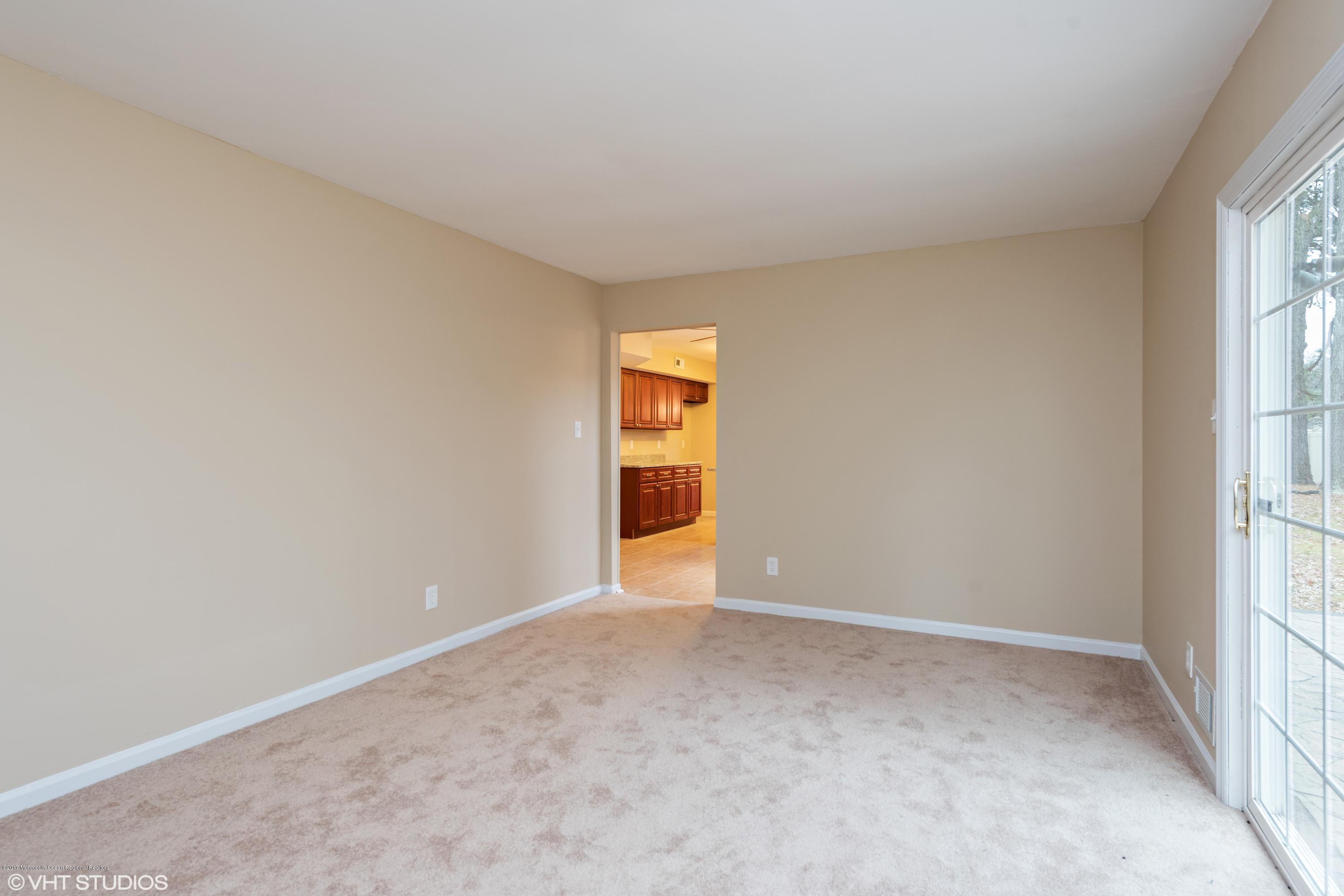 37 Peachstone Road Howell, NJ 07731 - Photo 13 of 23 13_37PEACHSTONERD_2013_HiRes