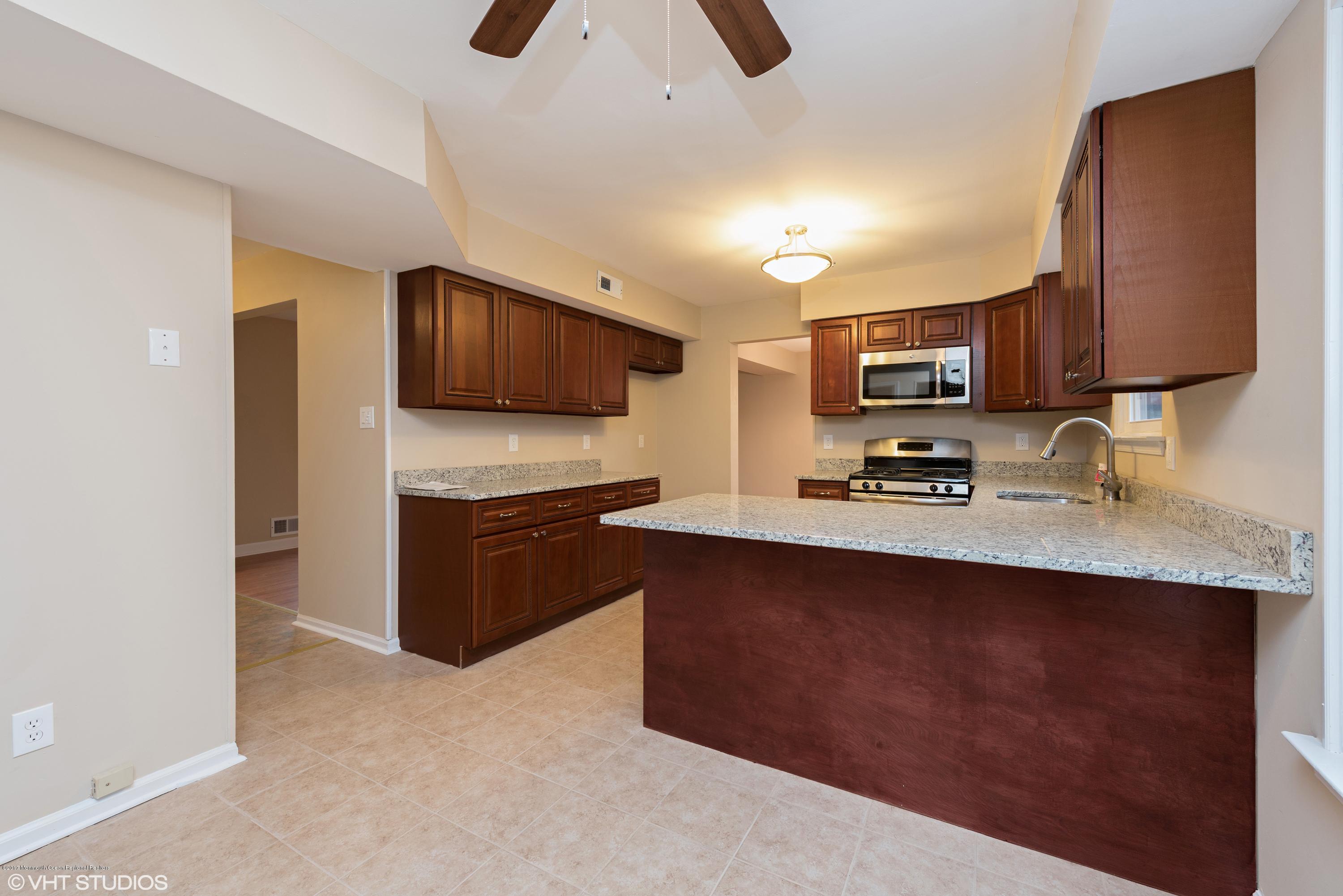 37 Peachstone Road Howell, NJ 07731 - Photo 9 of 23 09_37PEACHSTONERD_2009_HiRes
