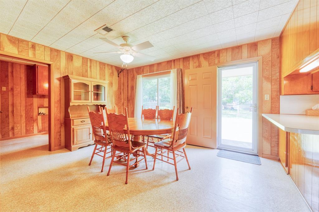 308 West White Street Pilot Point, TX 76258 - Photo 4 of 13