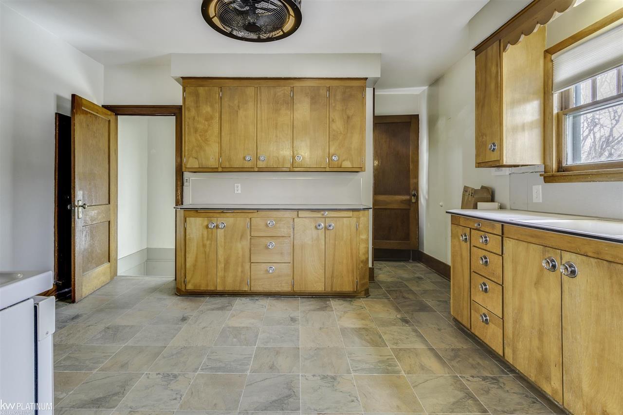 6991 Bryce Road North Street, MI 48049 - Photo 8 of 24 50068236-7.JPG