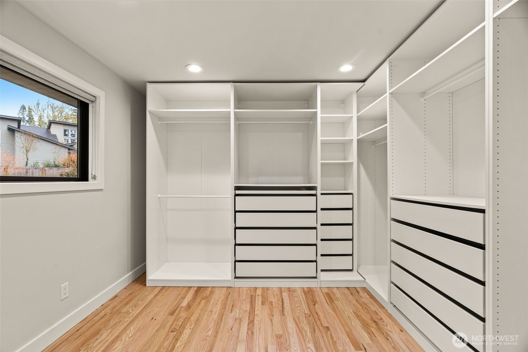 19125 94th Avenue West Edmonds, WA 98020 - Photo 20 of 37 a view of walk in closet with empty racks
