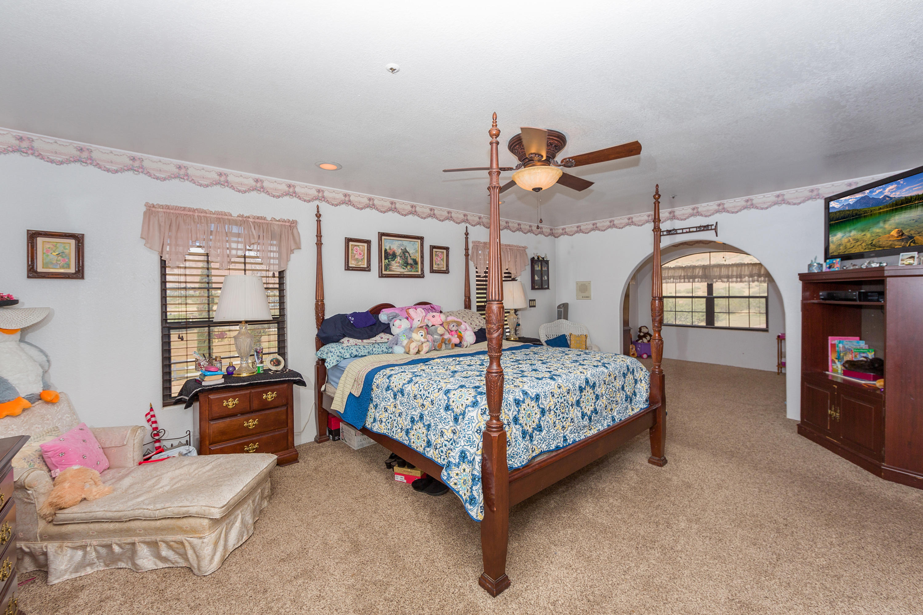 770 East Carson Mesa Road Palmdale, CA 93550 - Photo 12 of 33 013_Master Bedroom