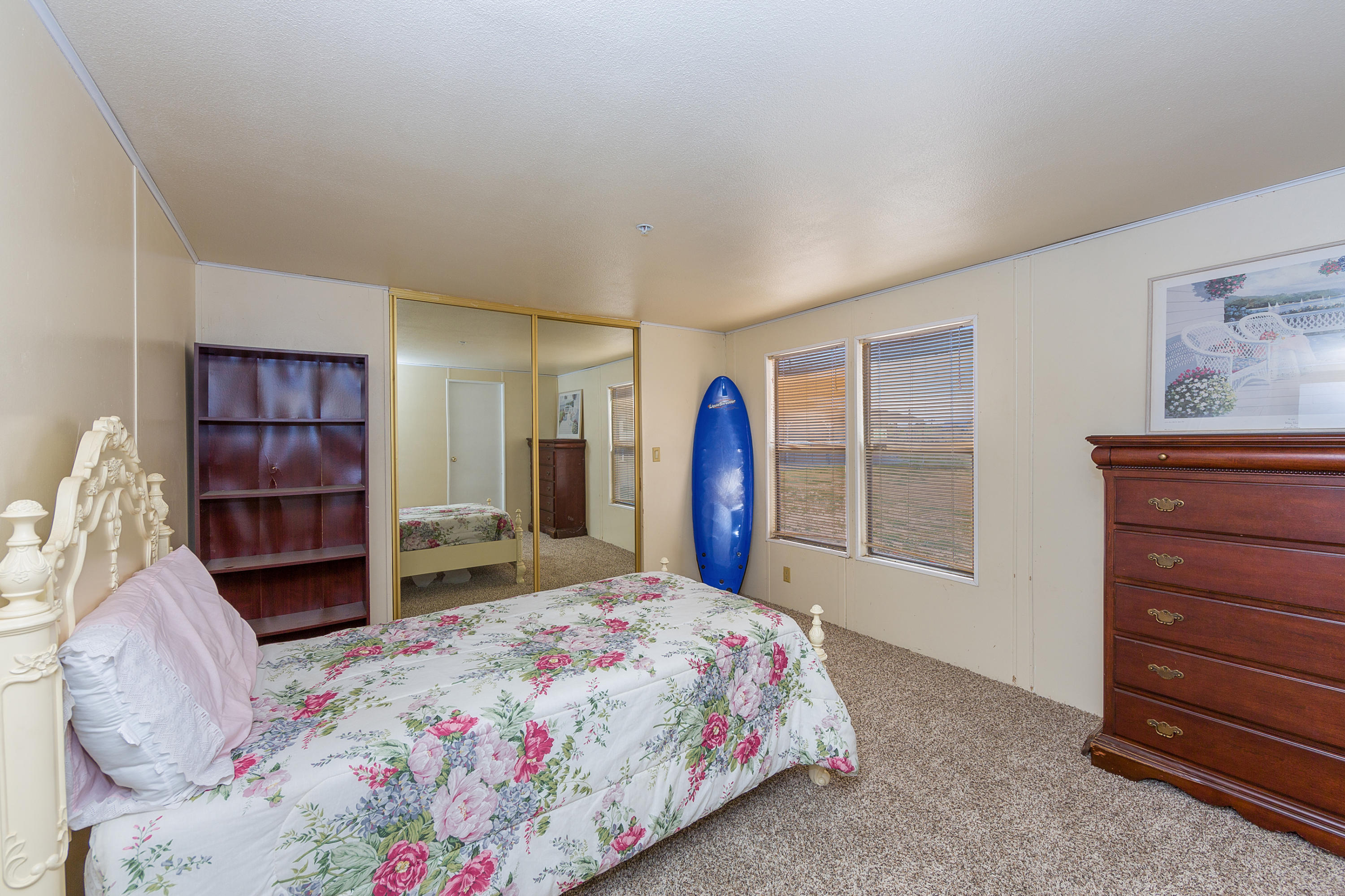 770 East Carson Mesa Road Palmdale, CA 93550 - Photo 26 of 33 027_Guest House Bedroom