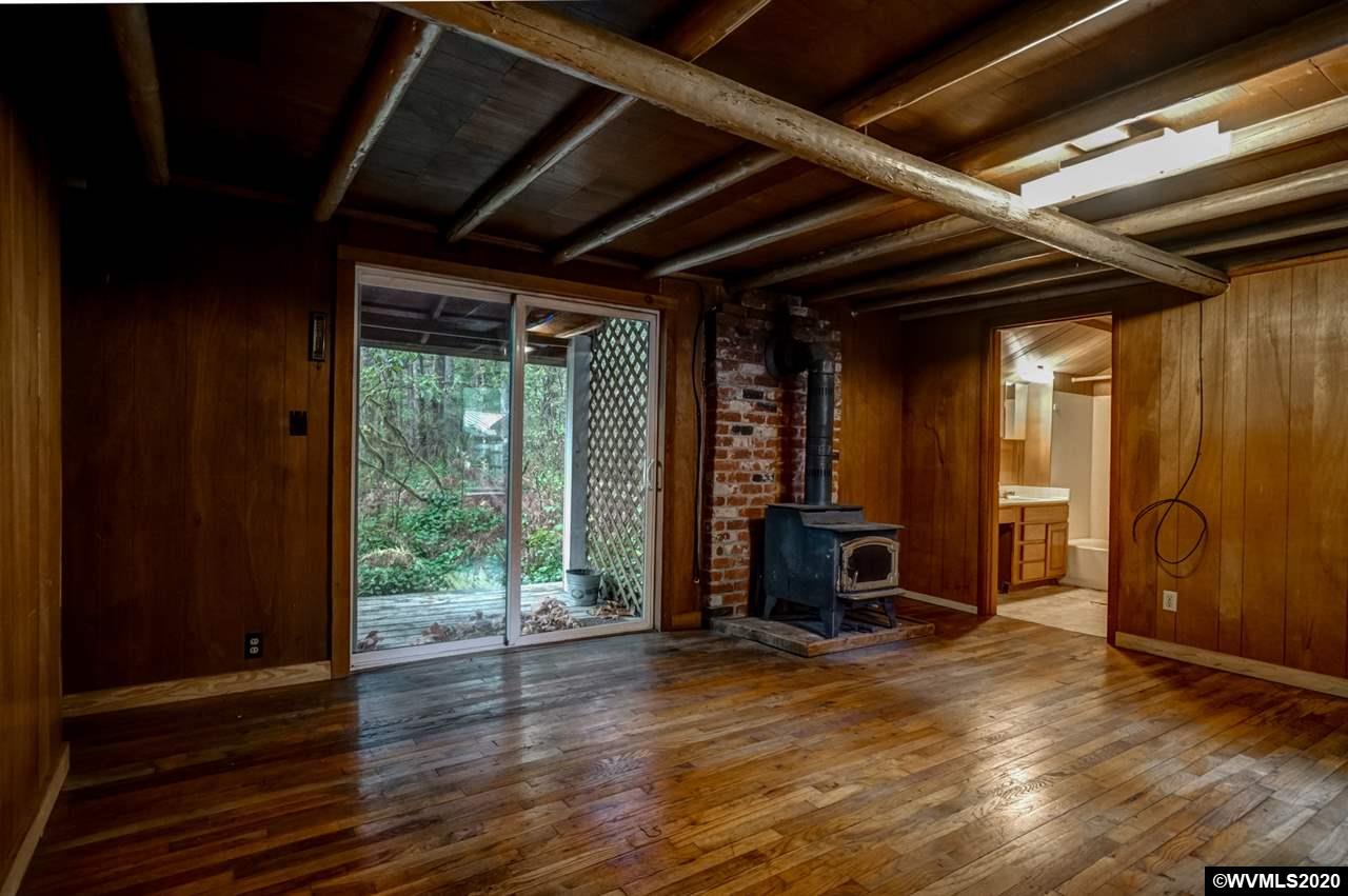 35146 North Fork Road Lyons, OR 97358 - Photo 8 of 33