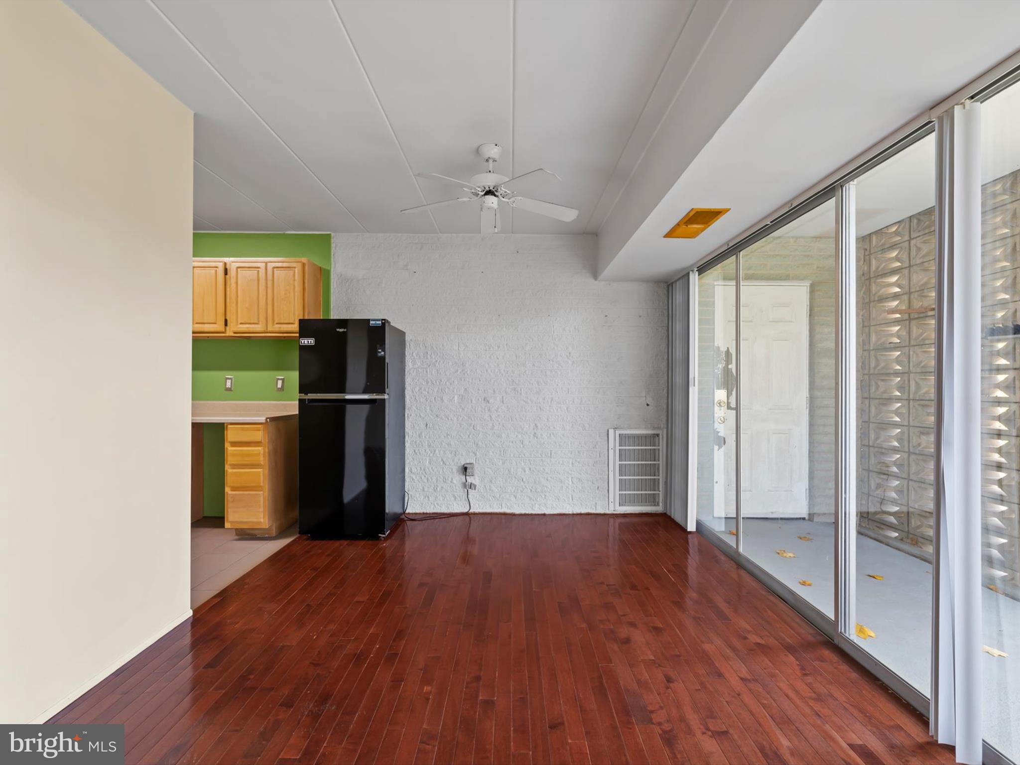 1802 Metzerott Road, Unit 403 Hyattsville, MD 20783 - Photo 11 of 30 Gallery Image 11