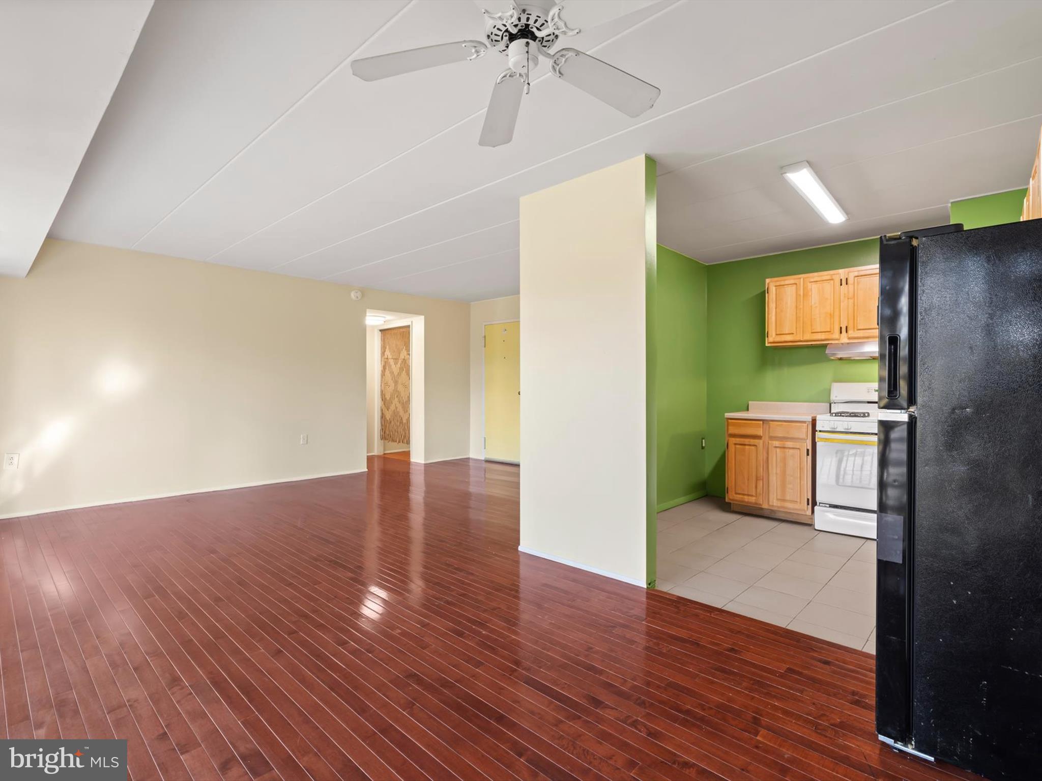 1802 Metzerott Road, Unit 403 Hyattsville, MD 20783 - Photo 14 of 30 Gallery Image 14