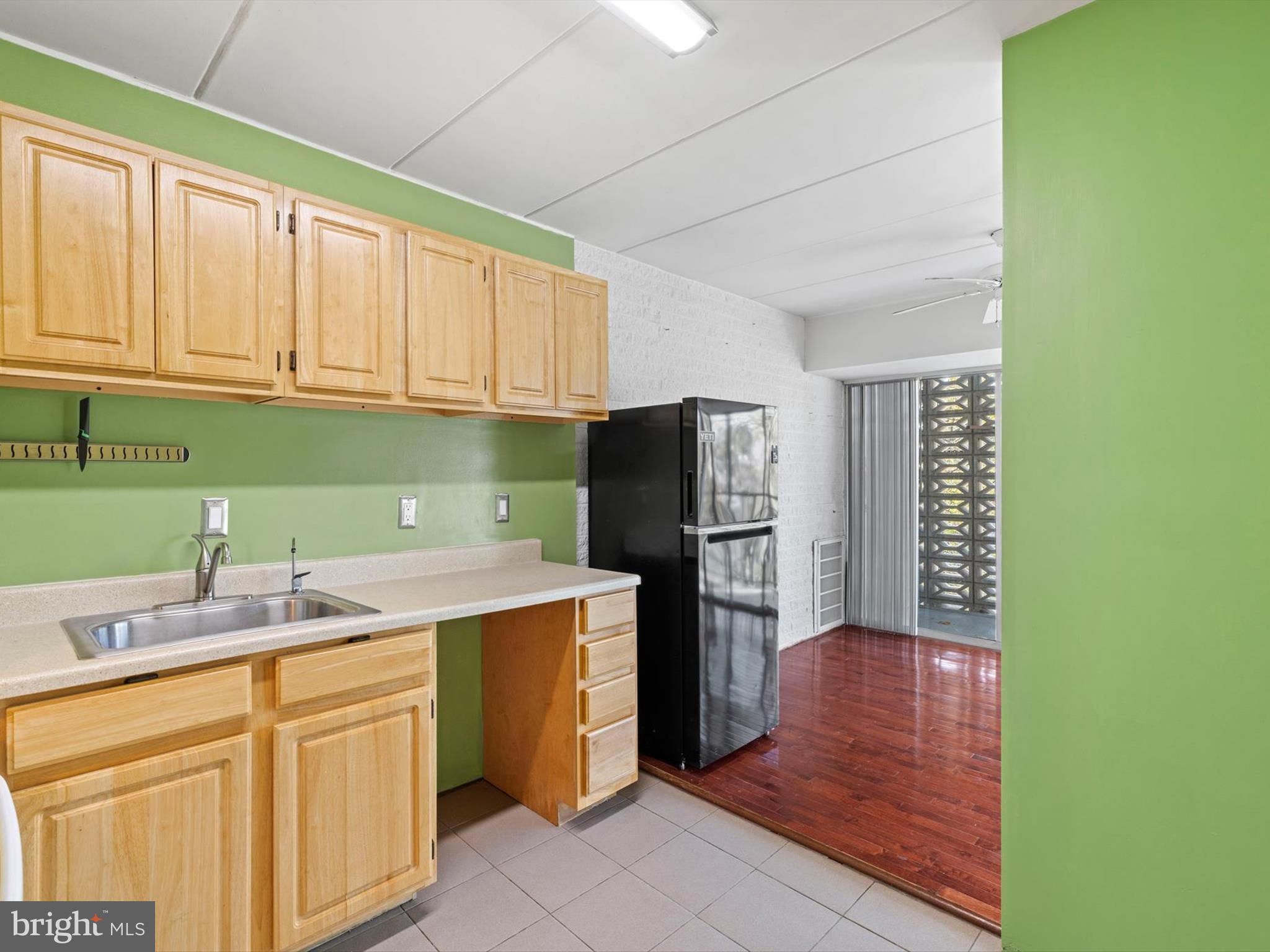 1802 Metzerott Road, Unit 403 Hyattsville, MD 20783 - Photo 16 of 30 Gallery Image 16