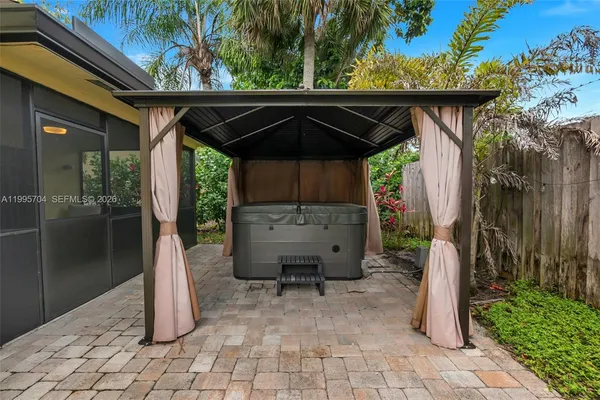 $3,800 | 4220 Grove Park Lane, Unit 1, Boynton Beach, FL 33436