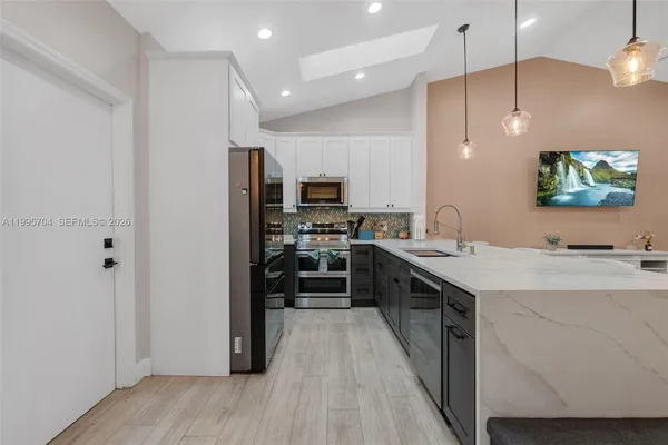 $3,800 | 4220 Grove Park Lane, Unit 1, Boynton Beach, FL 33436