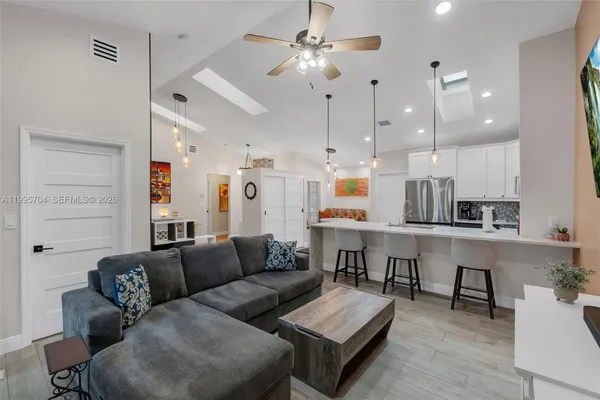 $3,800 | 4220 Grove Park Lane, Unit 1, Boynton Beach, FL 33436