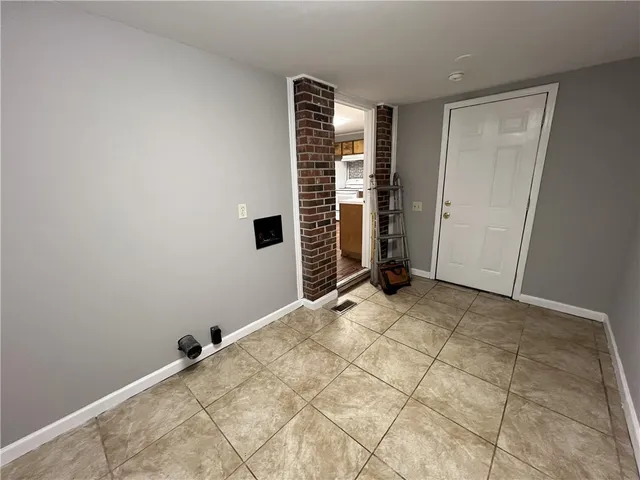 $1,100 | 206 Dickson Street, Westminster, SC 29693