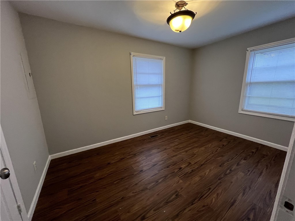 206 Dickson Street Westminster, SC 29693 - Photo 5 of 7