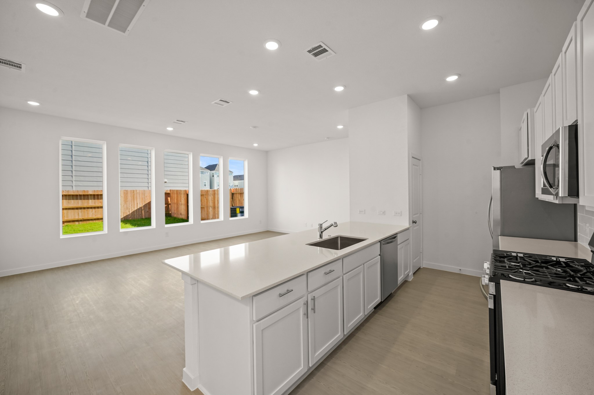 2207 Diagonal Lane Houston, TX 77051 - Photo 24 of 36