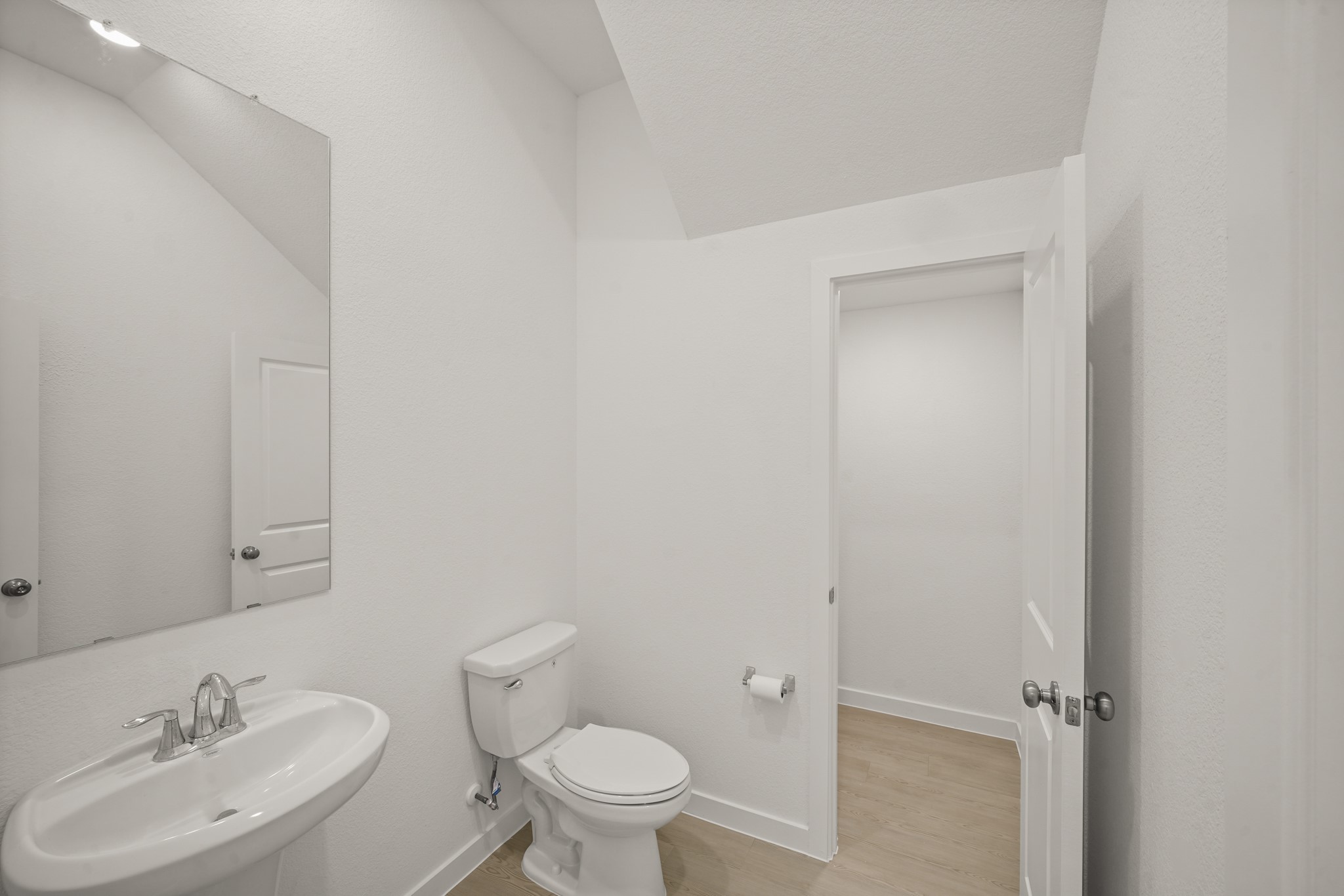 2207 Diagonal Lane Houston, TX 77051 - Photo 32 of 36 a bathroom with a sink toilet and a mirror