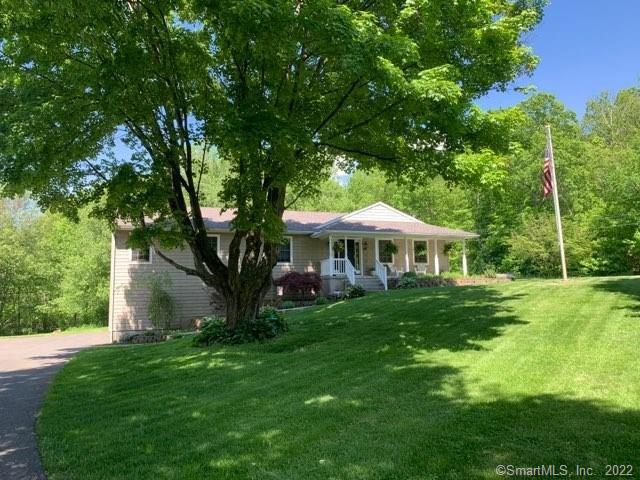 202 Kissawaug Road Middlebury, CT 06762 - Photo 1 of 1
