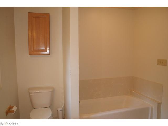 7828 Sutter Road Greensboro, NC 27455 - Photo 8 of 16 Master Bath/Spa.