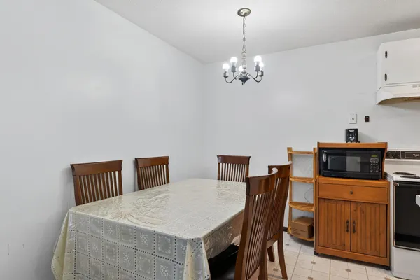 $92,000 | 2005 East 122nd Street, Unit A7, Burnsville, MN 55337