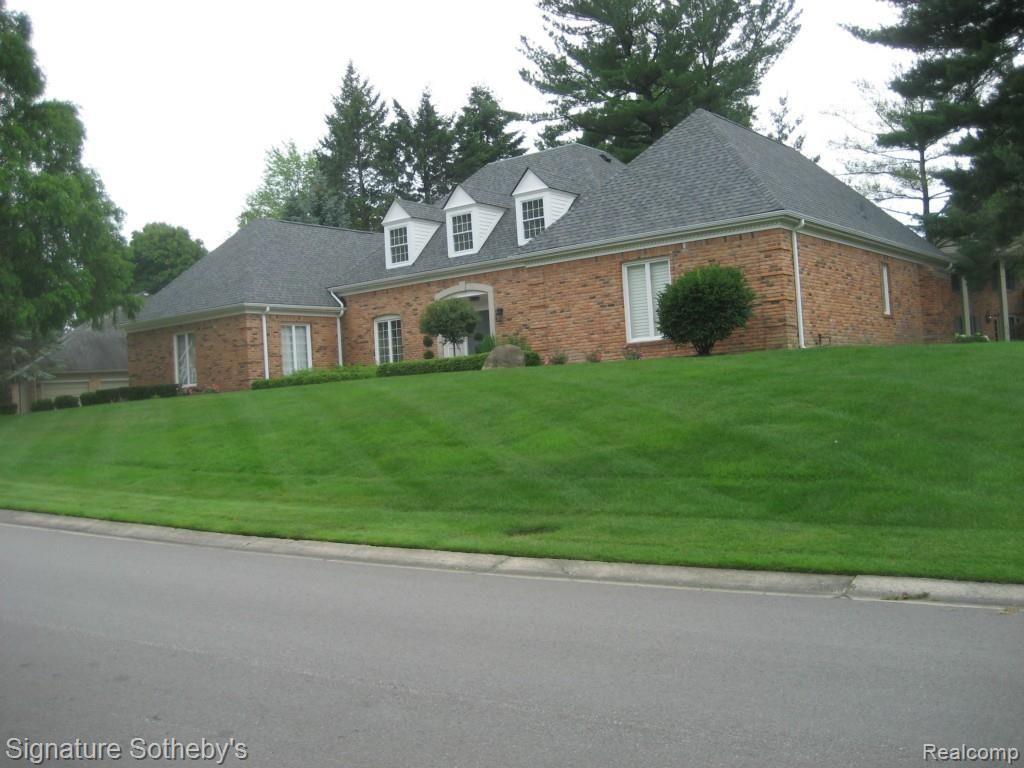 133 Chalmers Drive Rochester Hills, MI 48309 - Photo 33 of 35