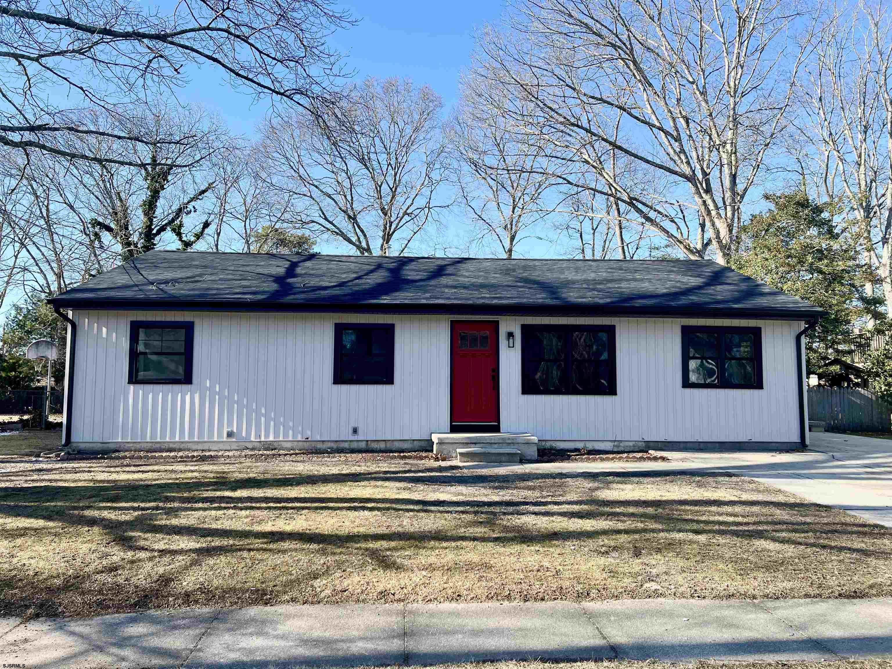 10 Franklin Drive Somers Point, NJ 08244 - Photo 2 of 30