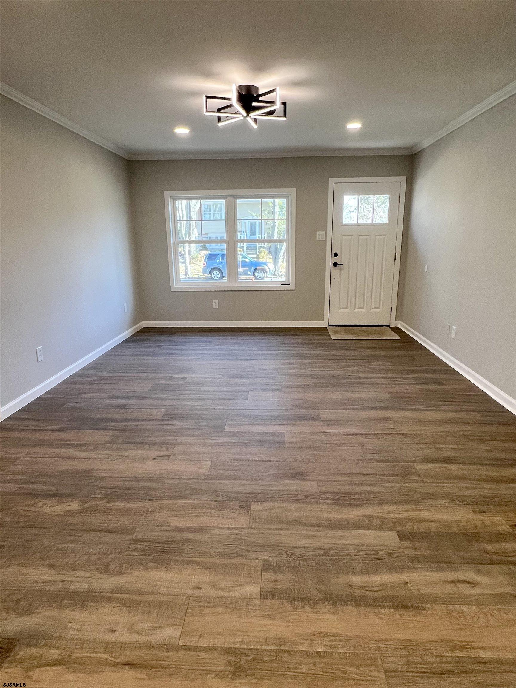 10 Franklin Drive Somers Point, NJ 08244 - Photo 4 of 30