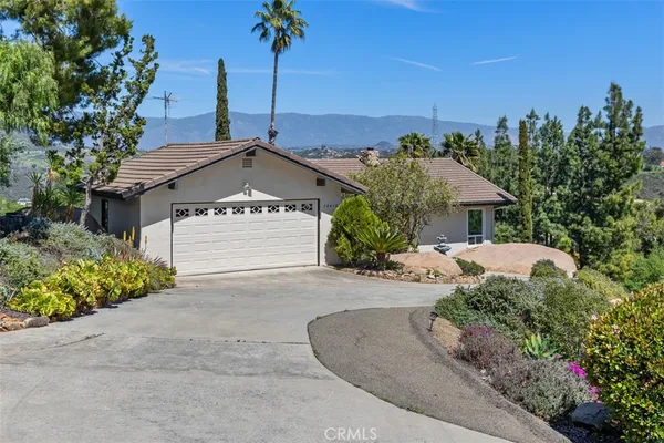 $929,999 | 28410 Faircrest Way, Escondido, CA 92026