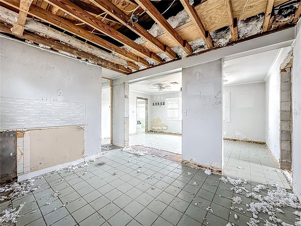 18012 4th Street East Redington Shores, FL 33708 - Photo 24 of 52