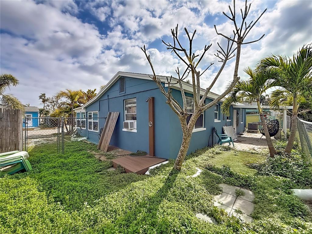 18012 4th Street East Redington Shores, FL 33708 - Photo 35 of 52