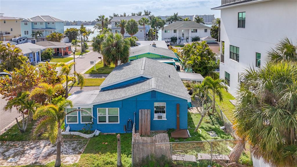 18012 4th Street East Redington Shores, FL 33708 - Photo 43 of 52