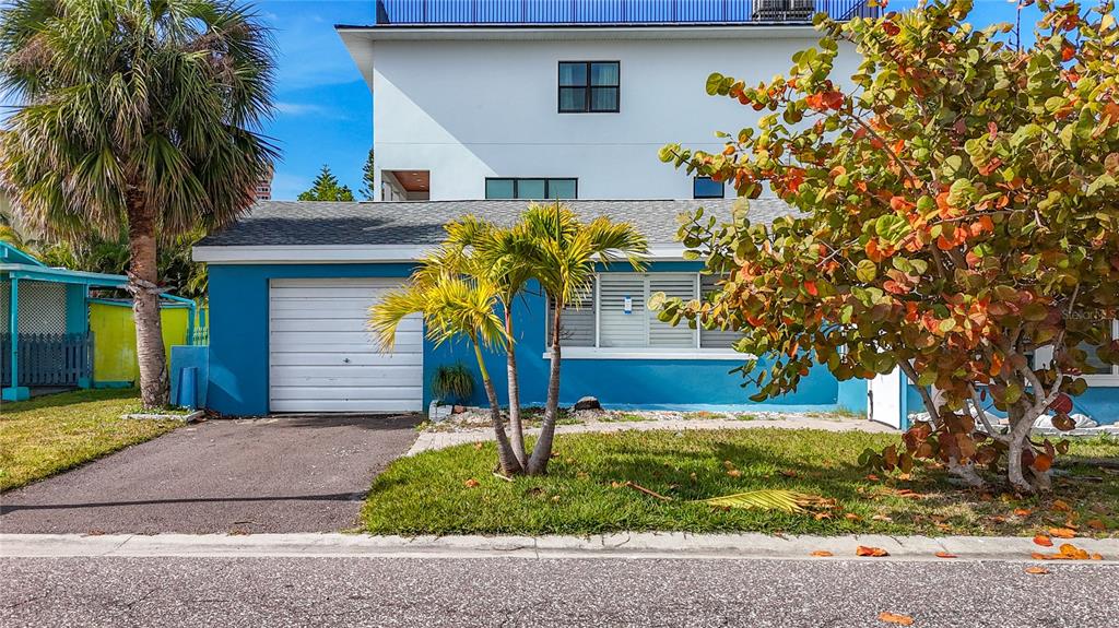 18012 4th Street East Redington Shores, FL 33708 - Photo 8 of 52