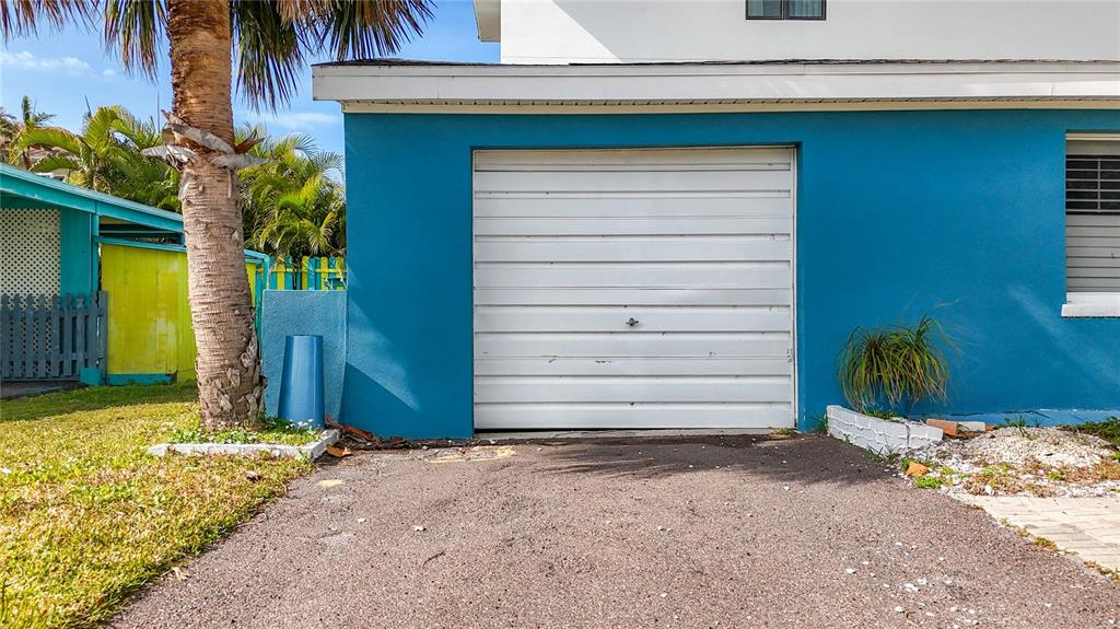 18012 4th Street East Redington Shores, FL 33708 - Photo 10 of 52