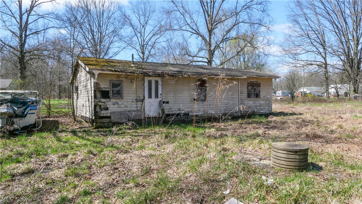 5556 Shaffer Road Northwest Warren, OH 44481 - Photo 8 of 20