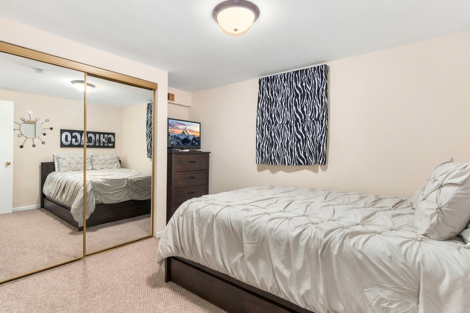 917 McCarthy Road Lemont, IL 60439 - Photo 21 of 39 Gallery Image 21