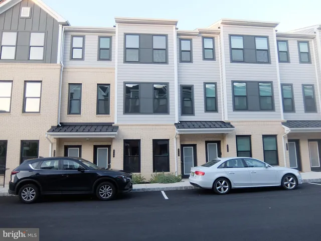 $3,900 | 713 Parker Boulevard, Princeton, NJ 08540