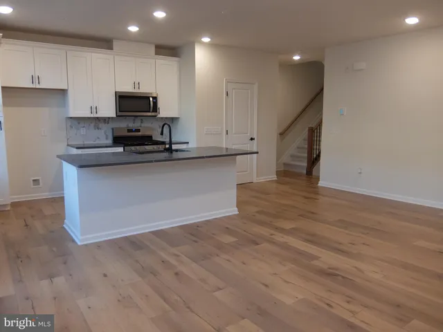 $3,900 | 713 Parker Boulevard, Princeton, NJ 08540