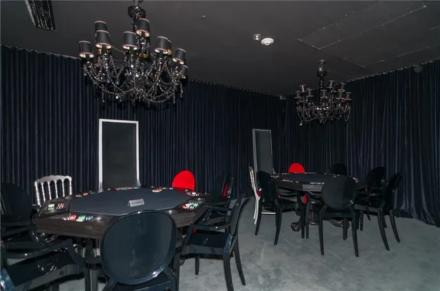 $1,050,000 | 465 Brickell Avenue, Unit BAY 419, Miami, FL 33131