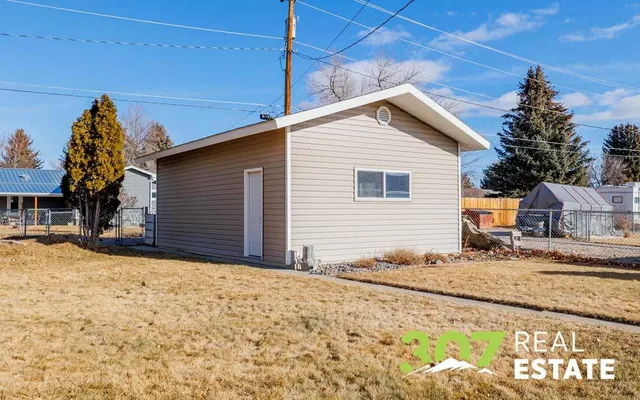 $515,000 | 1313 Meadow Ln Avenue, Cody, WY 82414