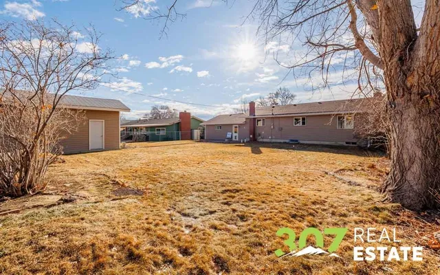 $515,000 | 1313 Meadow Ln Avenue, Cody, WY 82414