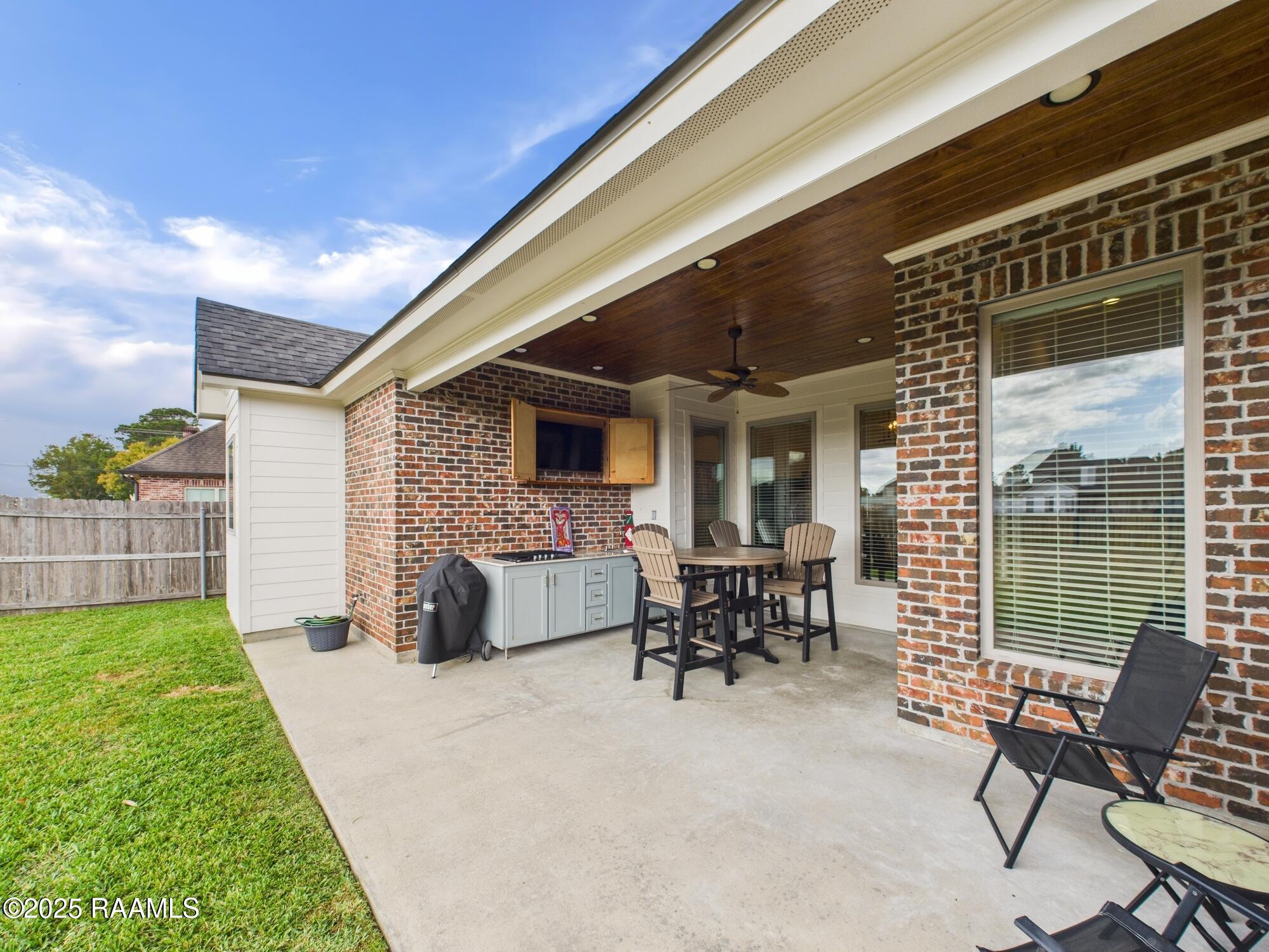 104 Tortoise Lane Broussard, LA 70518 - Photo 23 of 27 CAM03866G0-PR0128-STILL030
