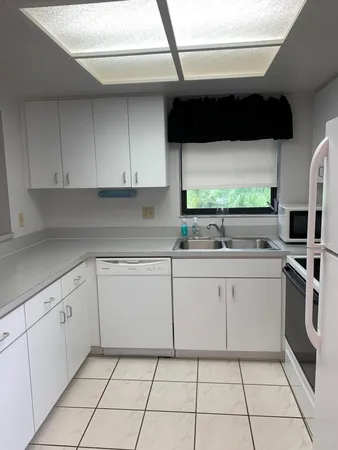 $1,700 | 2950 Southeast Ocean Boulevard, Unit 1288, Stuart, FL 34996
