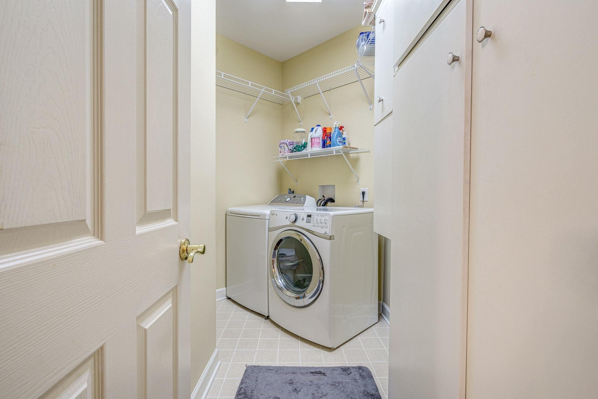 1525 Longview Road Roanoke, VA 24018 - Photo 20 of 62 017-334827-1525 Longview Rd 017_8474459