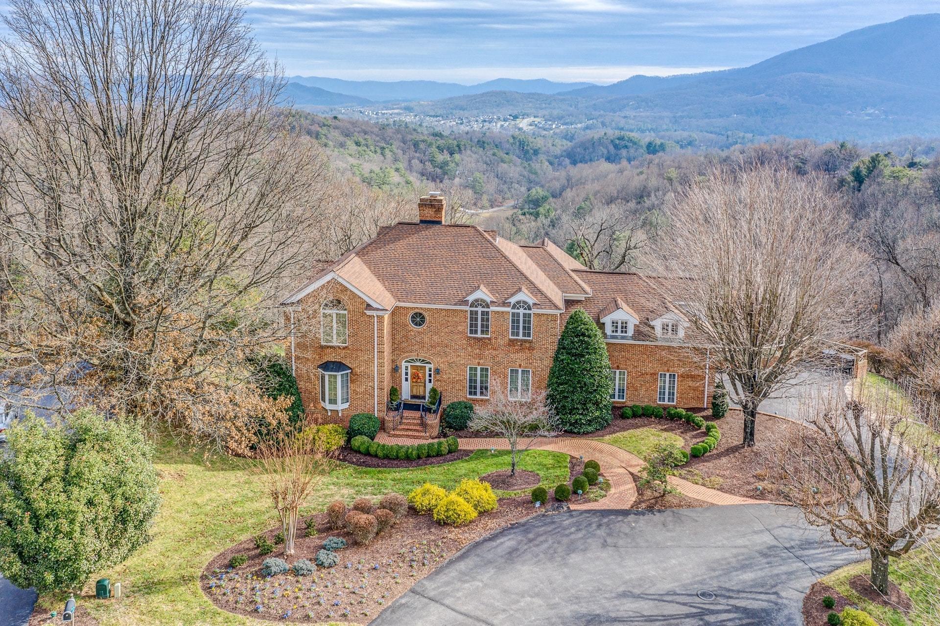 1525 Longview Road Roanoke, VA 24018 - Photo 3 of 62 003-334827-1525 Longview Rd 003_8474445