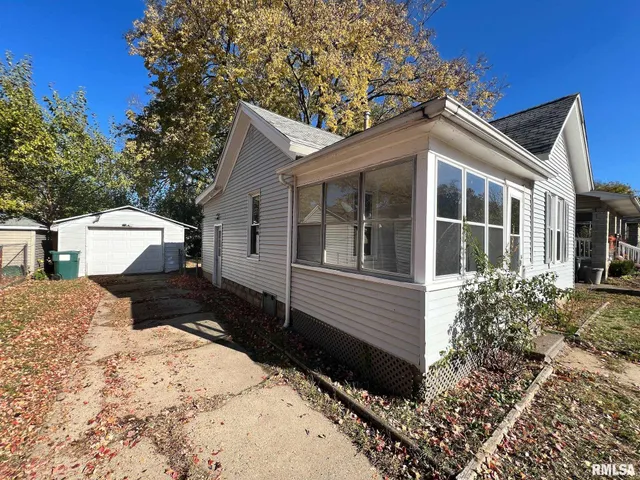 $51,000 | 329 Park Avenue, Pekin, IL 61554