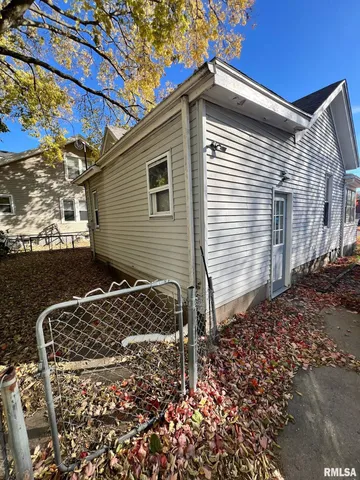 $51,000 | 329 Park Avenue, Pekin, IL 61554